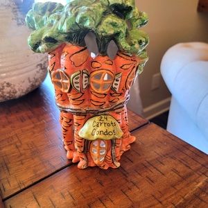 Blue Sky Carrot Condo.  No chips used condition.